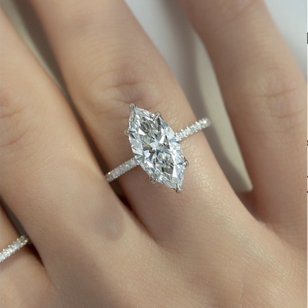 Gorgeous 2.37 Carat in total * weight VVS1 Clarity with D color Grade Size 8 US